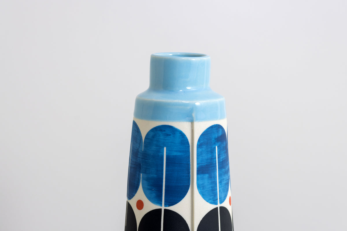 Cone with blue glaze, shield pattern in blues and black – MAPMAPART